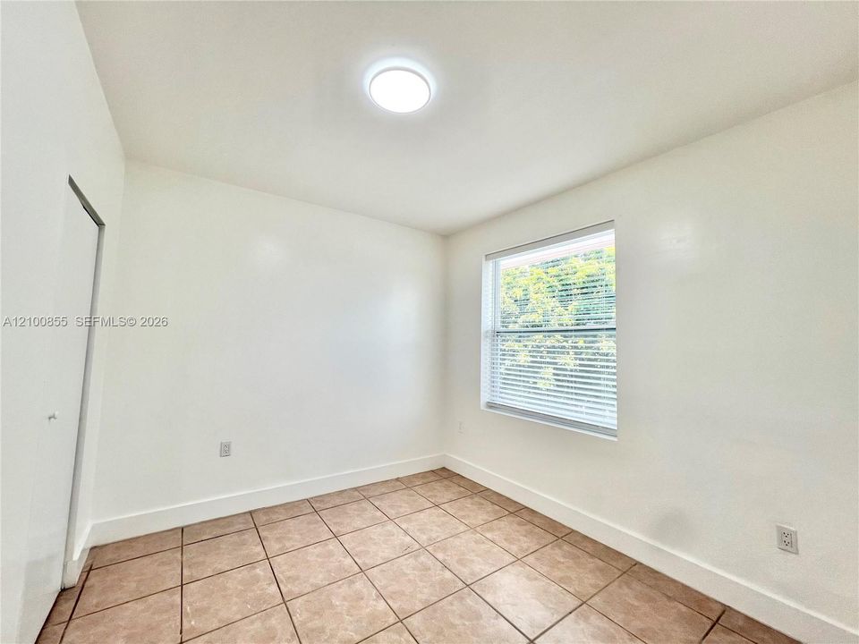 En Renta: $2,700 (2 camas, 1 baños, 1653 Pies cuadrados)