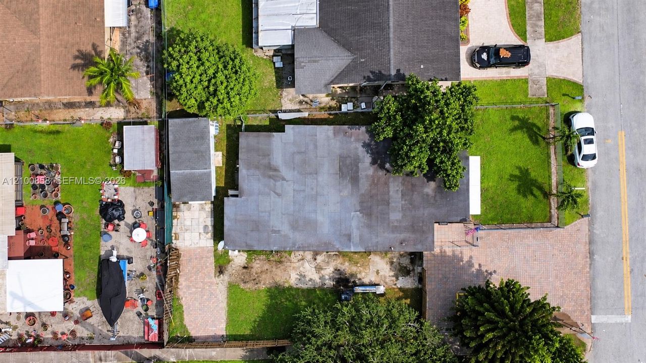 En Venta: $475,000 (4 camas, 2 baños, 1461 Pies cuadrados)
