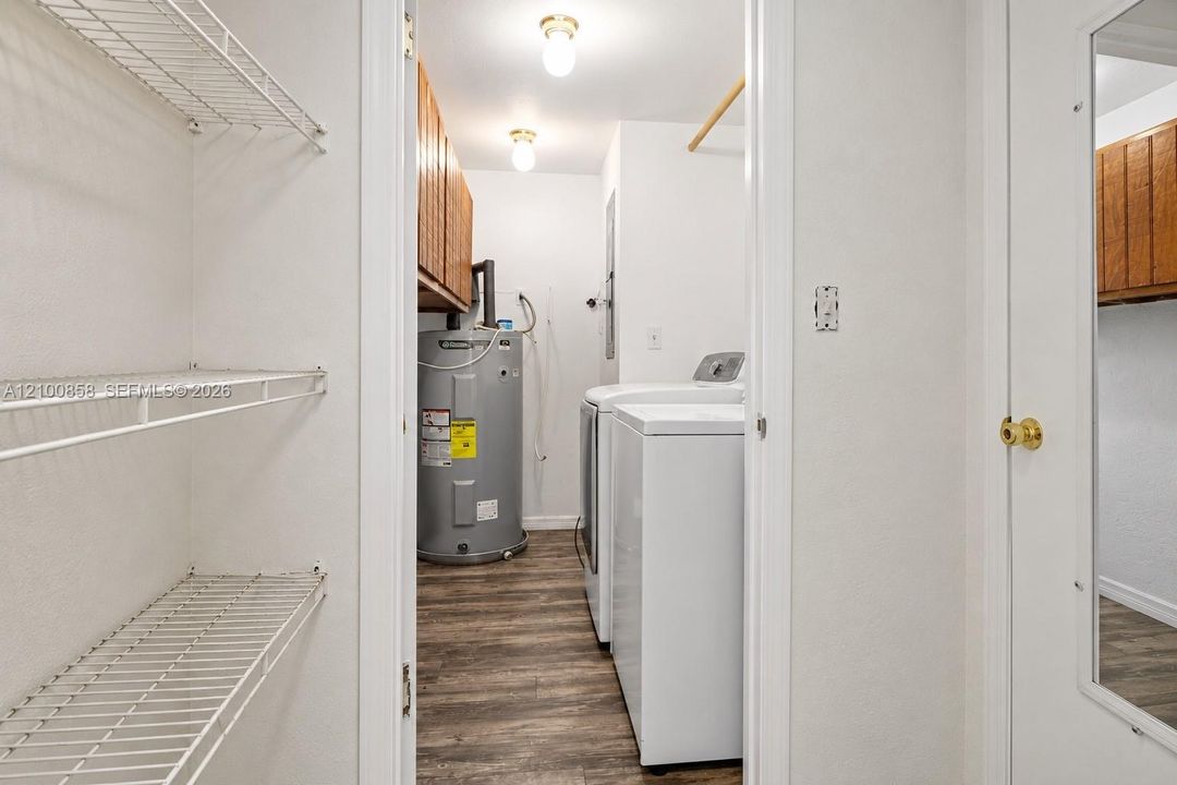 En Venta: $475,000 (4 camas, 2 baños, 1461 Pies cuadrados)