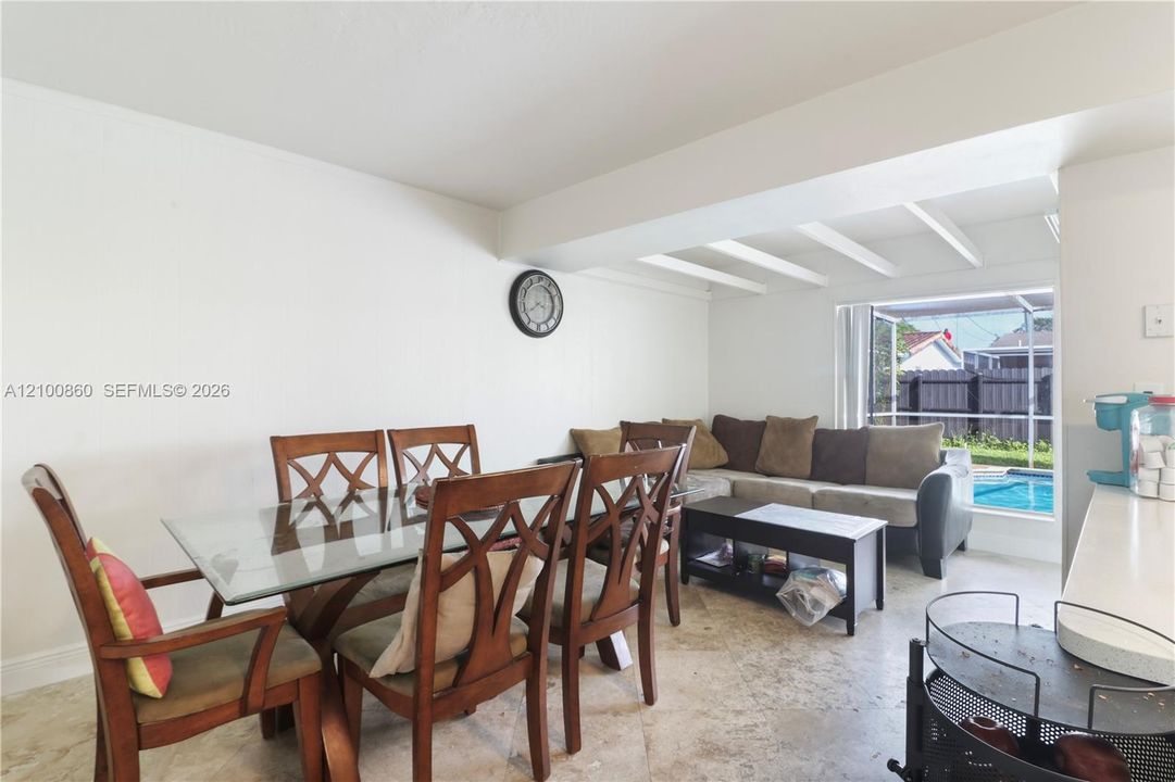 For Sale: $570,000 (3 beds, 2 baths, 1724 Square Feet)