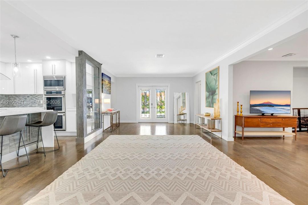En Venta: $2,200,000 (3 camas, 3 baños, 2148 Pies cuadrados)