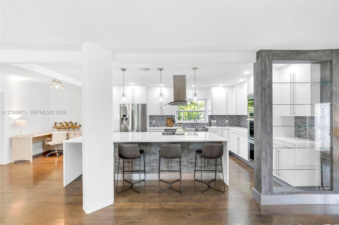 En Venta: $2,200,000 (3 camas, 3 baños, 2148 Pies cuadrados)