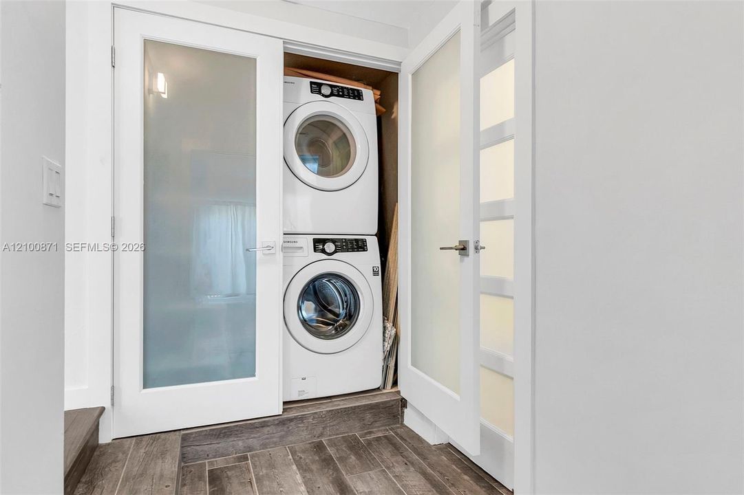 En Venta: $2,200,000 (3 camas, 3 baños, 2148 Pies cuadrados)