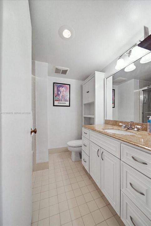 For Sale: $450,000 (3 beds, 2 baths, 1844 Square Feet)