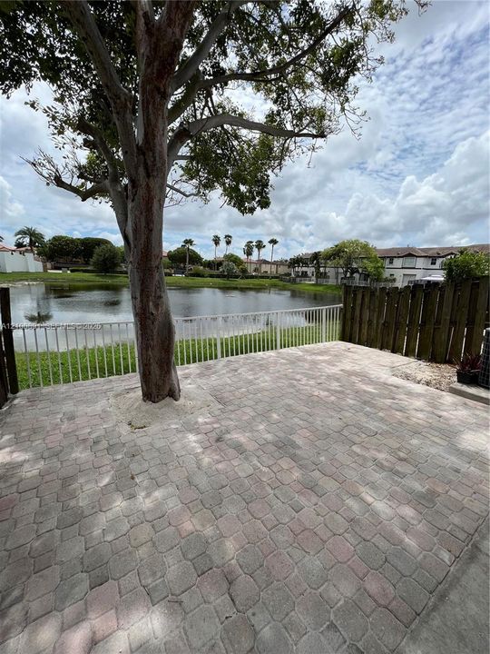 В аренду: $3,900 (4 спален, 2 ванн, 1894 Квадратных фут)