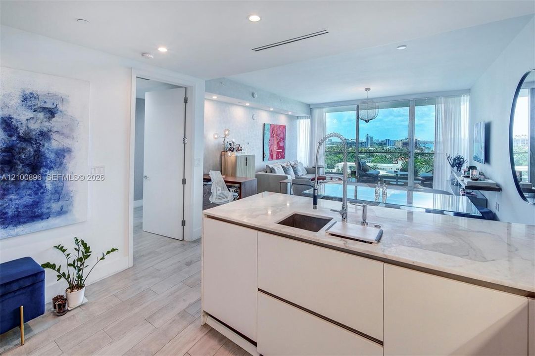 For Sale: $2,500,000 (1 beds, 1 baths, 1267 Square Feet)