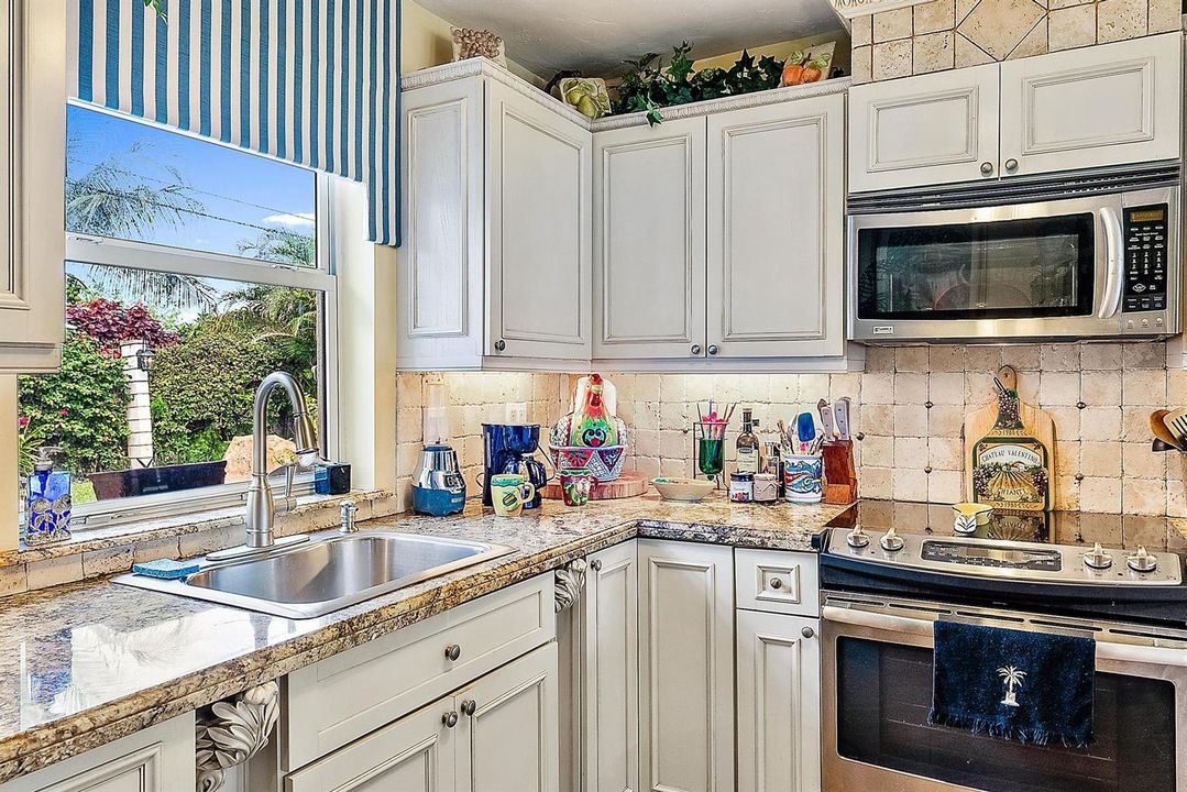 245 Arlington Rd -22