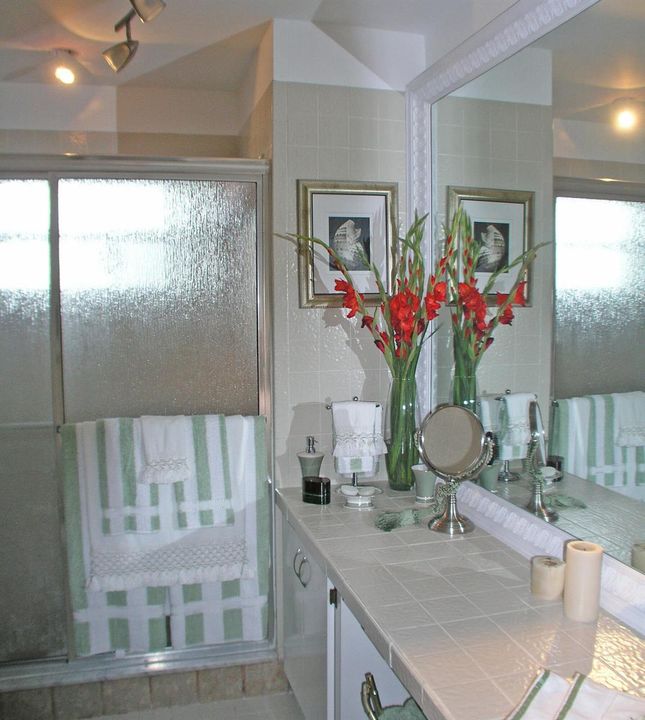 8 BATH