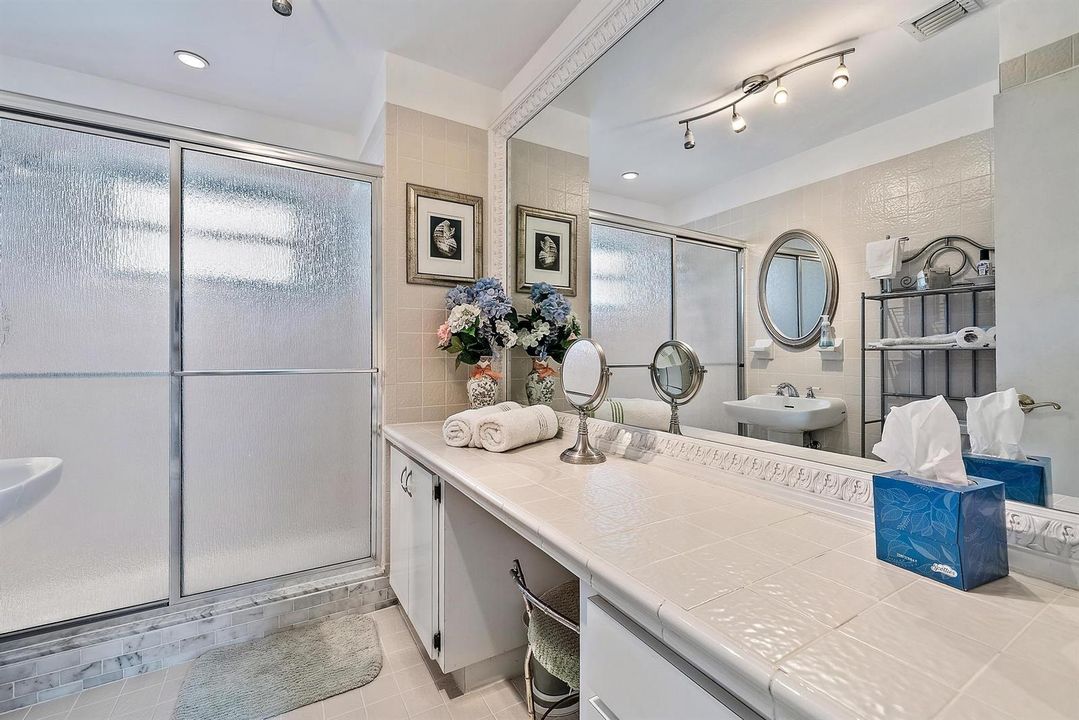 245 Arlington Rd -18