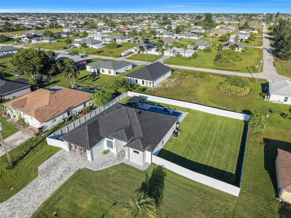 На продажу: $549,000 (3 спален, 2 ванн, 1875 Квадратных фут)