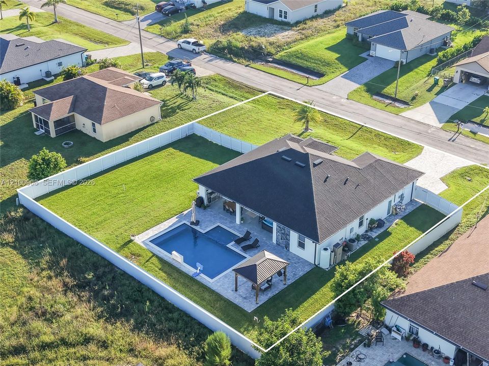 На продажу: $549,000 (3 спален, 2 ванн, 1875 Квадратных фут)