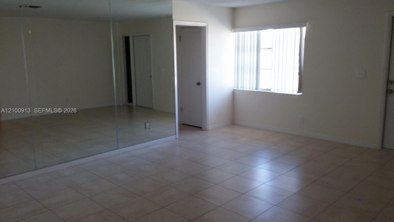 В аренду: $2,895 (3 спален, 2 ванн, 1529 Квадратных фут)