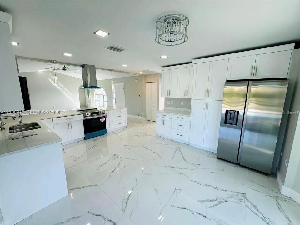 En Venta: $449,000 (3 camas, 2 baños, 1747 Pies cuadrados)