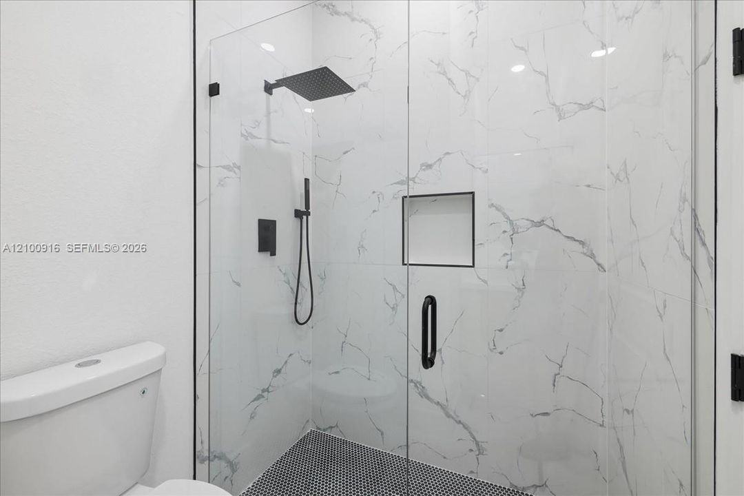En Venta: $290,000 (3 camas, 3 baños, 0 Pies cuadrados)