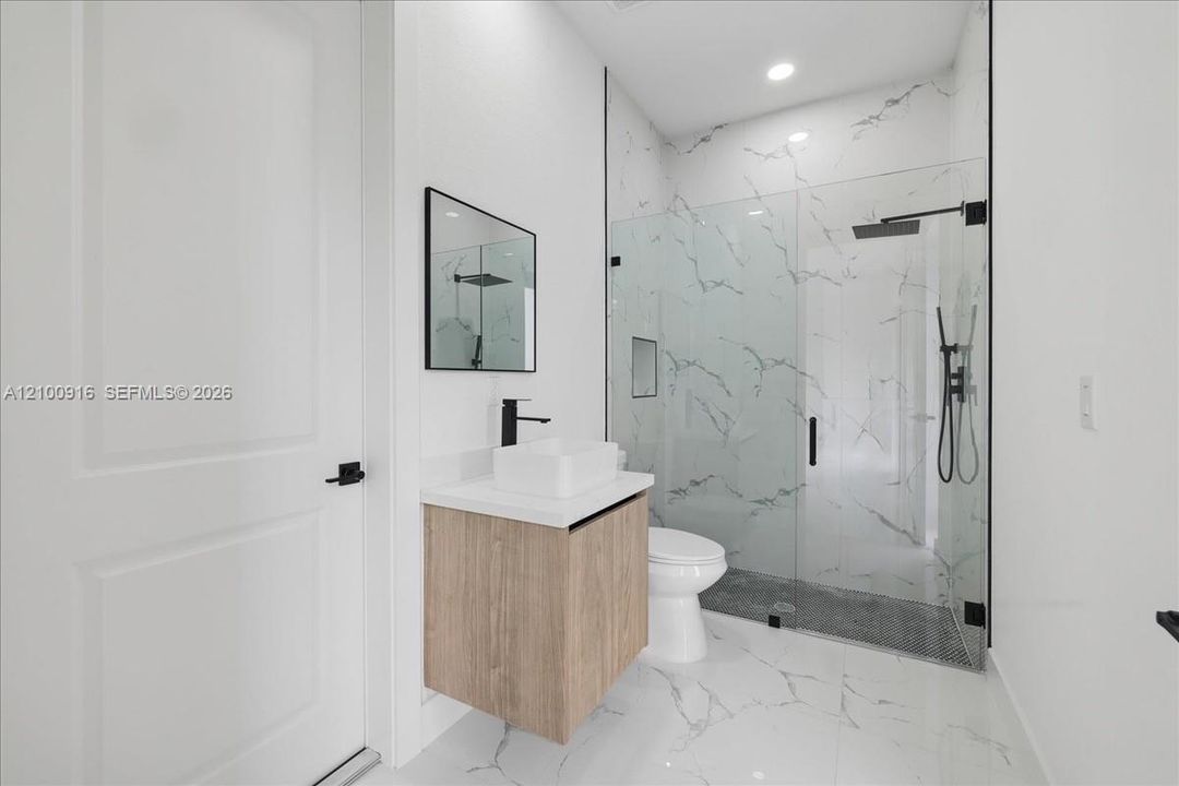 En Venta: $290,000 (3 camas, 3 baños, 0 Pies cuadrados)