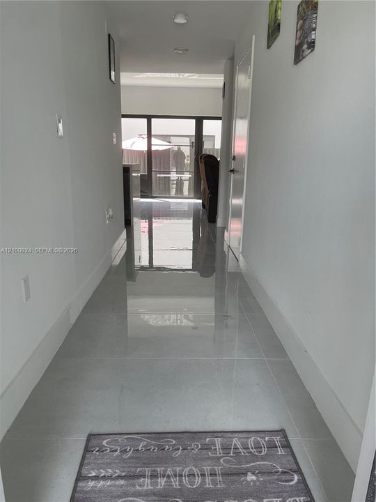En Renta: $3,400 (5 camas, 3 baños, 1810 Pies cuadrados)