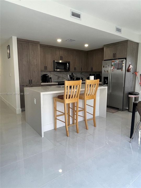 En Renta: $3,400 (5 camas, 3 baños, 1810 Pies cuadrados)