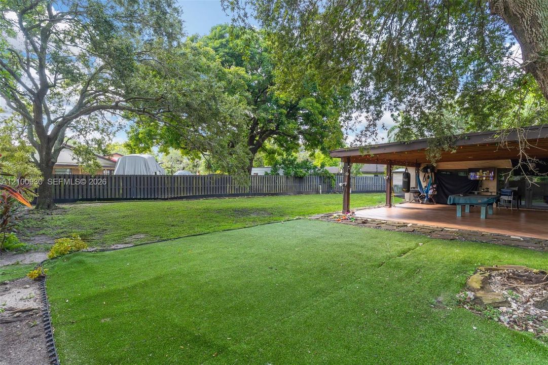 En Venta: $874,999 (5 camas, 3 baños, 1897 Pies cuadrados)