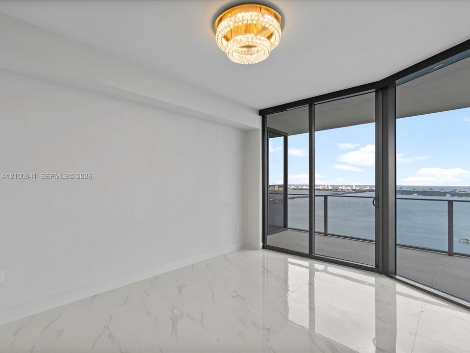 В аренду: $9,500 (2 спален, 3 ванн, 1545 Квадратных фут)