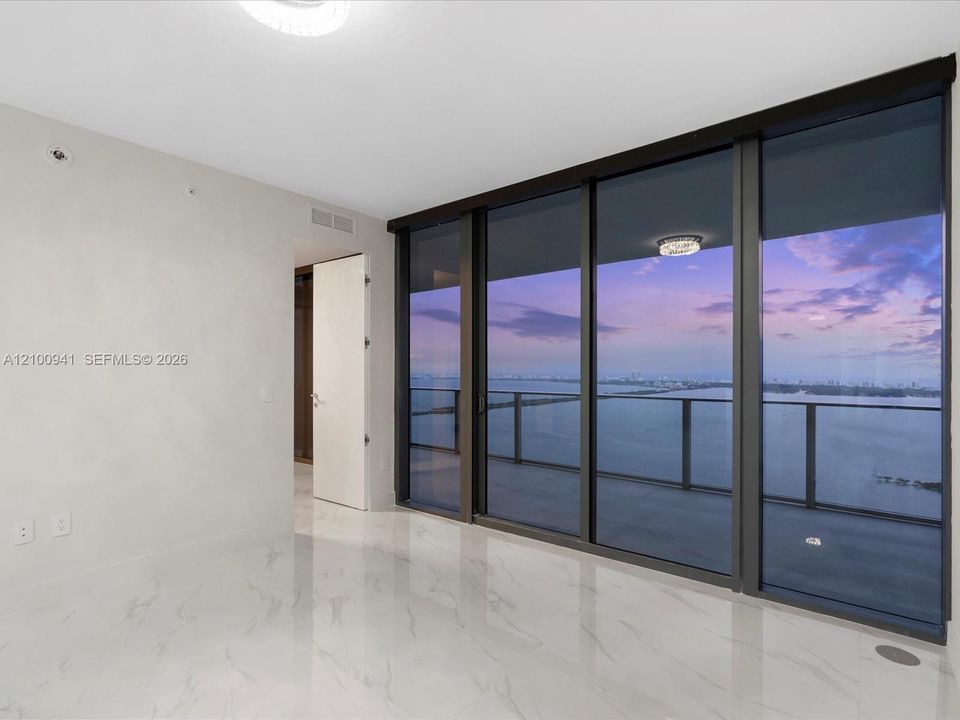 В аренду: $9,500 (2 спален, 3 ванн, 1545 Квадратных фут)