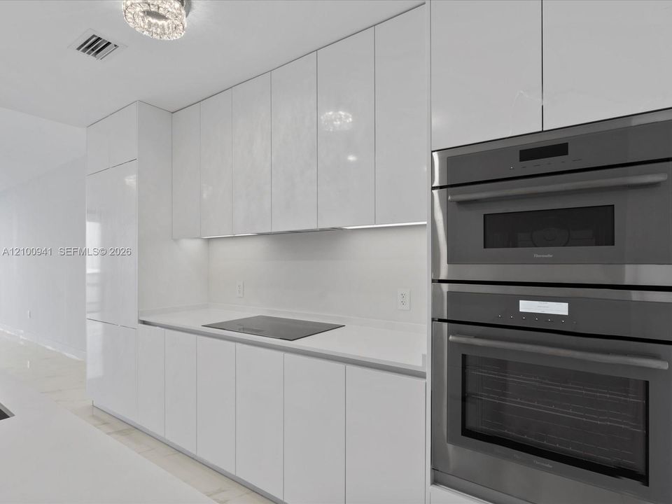 В аренду: $9,500 (2 спален, 3 ванн, 1545 Квадратных фут)