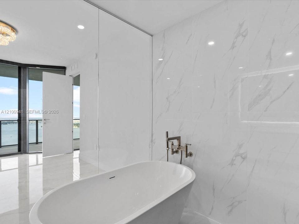 В аренду: $9,500 (2 спален, 3 ванн, 1545 Квадратных фут)