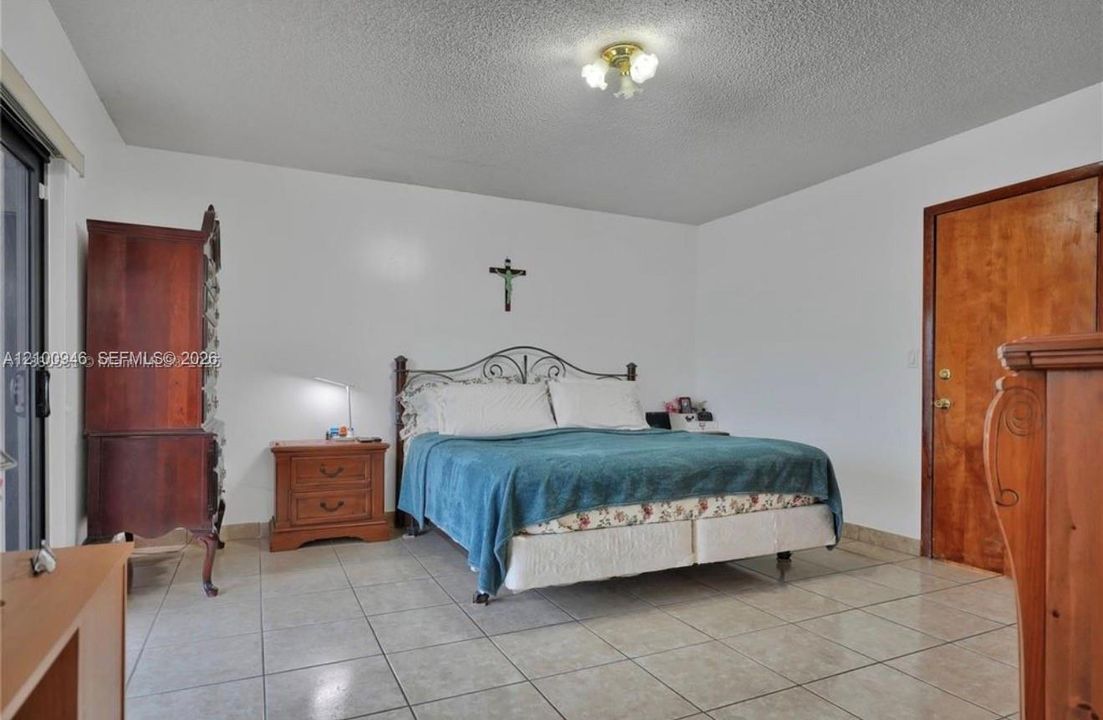 En Renta: $2,900 (3 camas, 2 baños, 1636 Pies cuadrados)