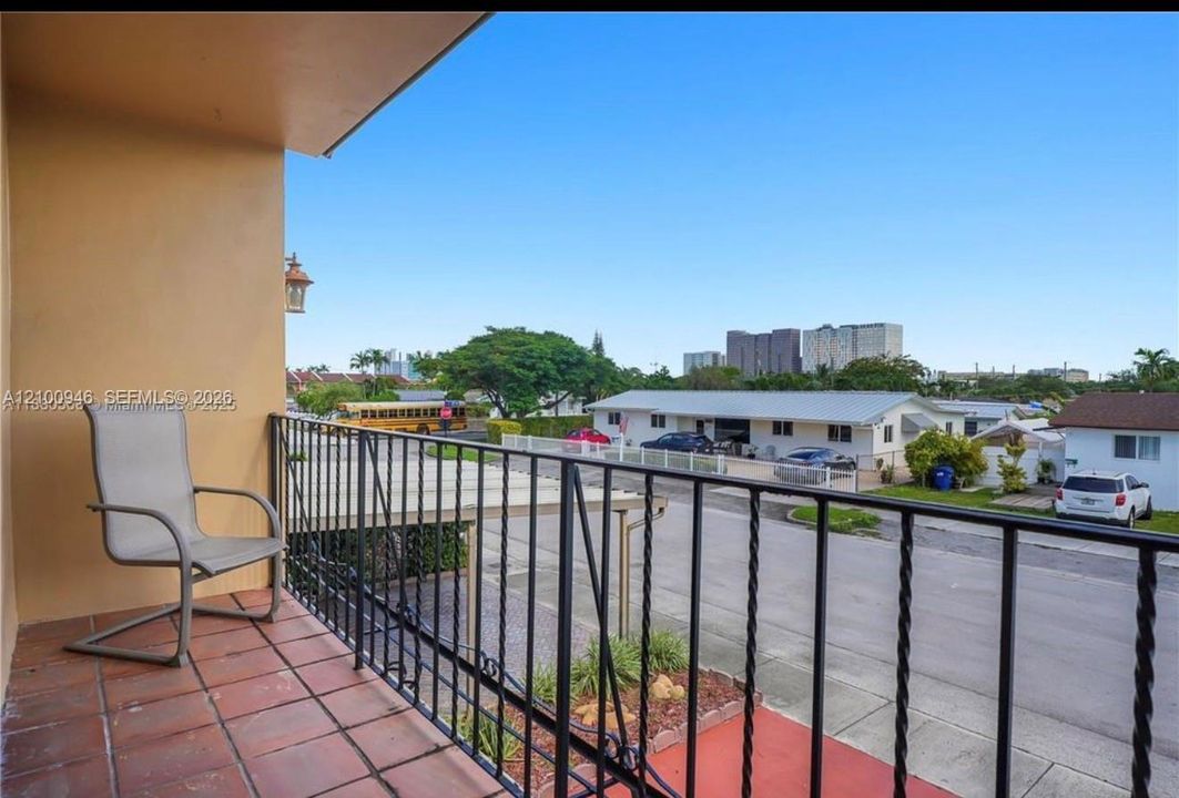En Renta: $2,900 (3 camas, 2 baños, 1636 Pies cuadrados)