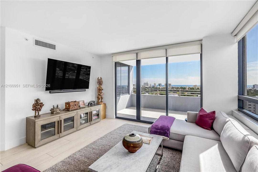 For Rent: $7,000 (2 beds, 2 baths, 1262 Square Feet)