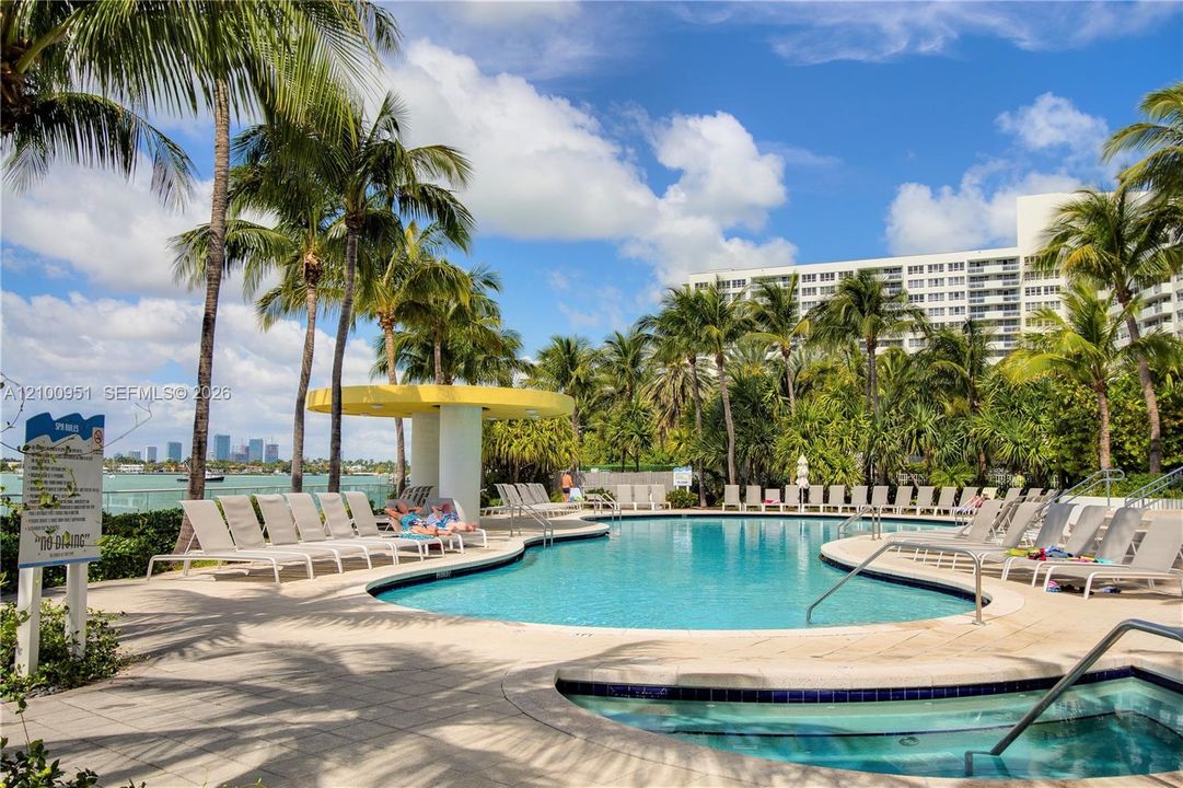 For Rent: $7,000 (2 beds, 2 baths, 1262 Square Feet)