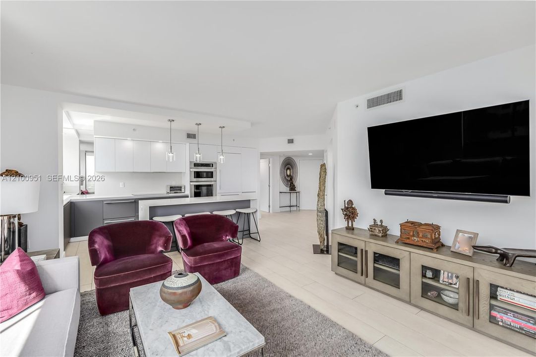 For Rent: $7,000 (2 beds, 2 baths, 1262 Square Feet)