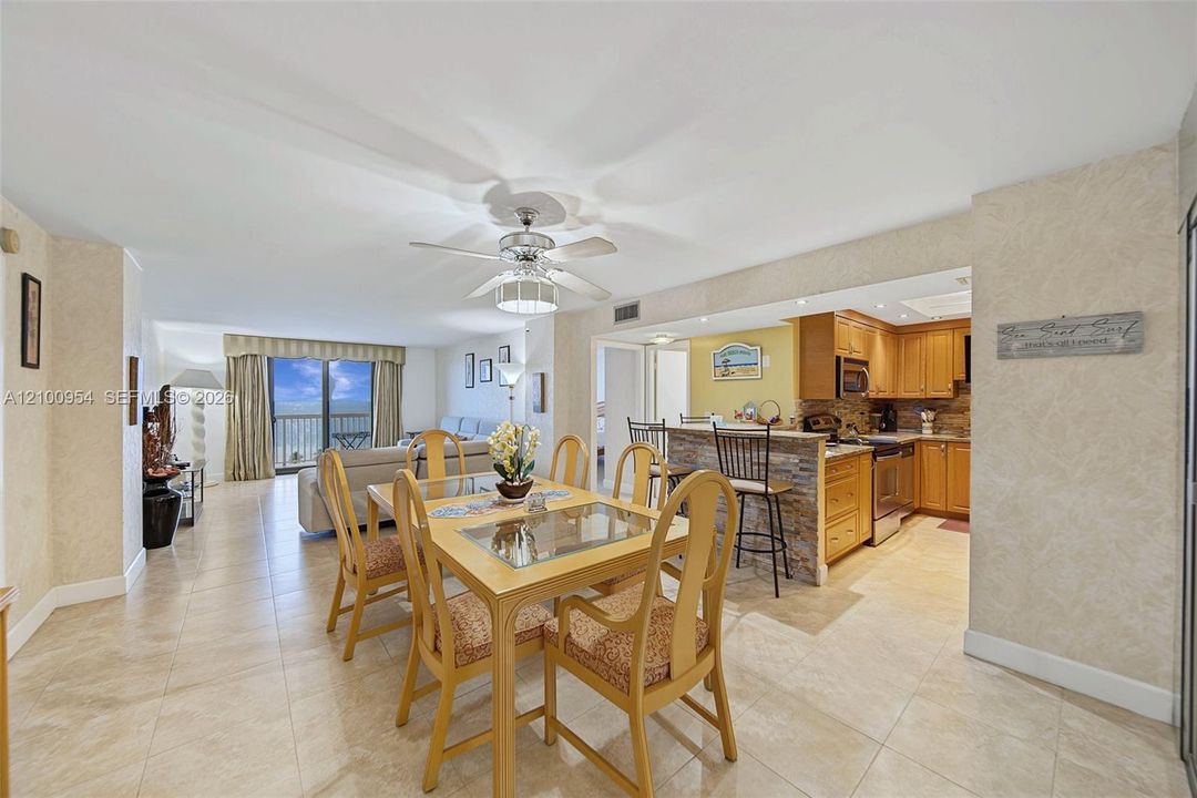 En Venta: $465,000 (2 camas, 2 baños, 1254 Pies cuadrados)