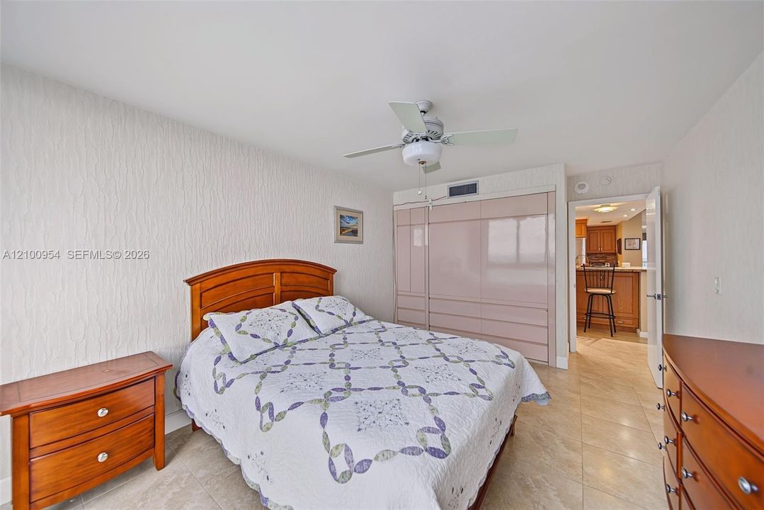 En Venta: $465,000 (2 camas, 2 baños, 1254 Pies cuadrados)