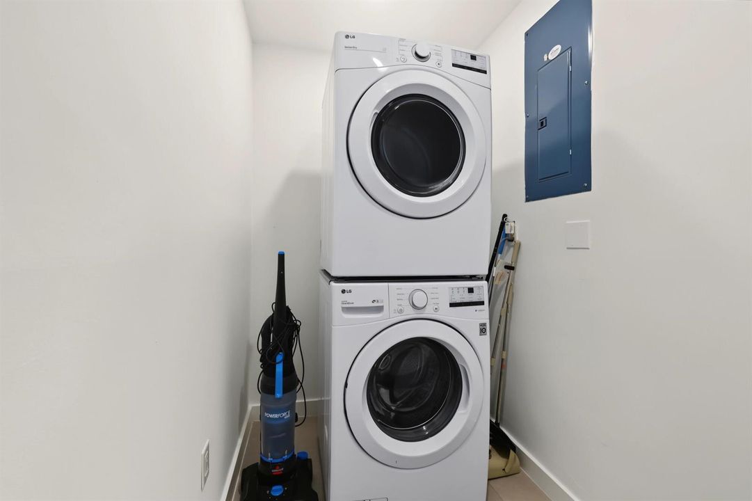 1311 SE 4th Ave -38