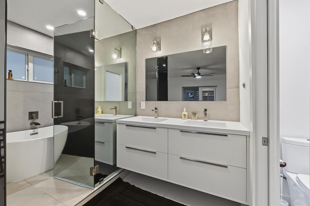 1311 SE 4th Ave -35
