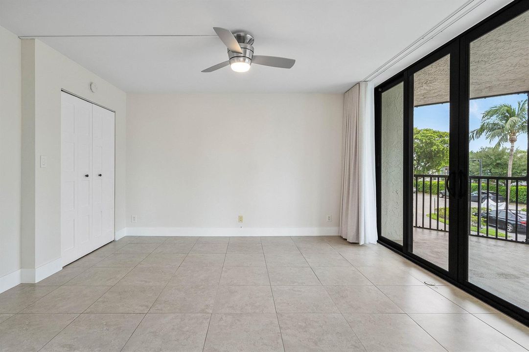 012-800JefferyStreet-201-BocaRaton-FL-33