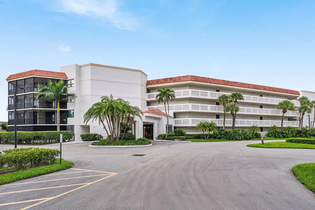 001-800JefferyStreet-201-BocaRaton-FL-33