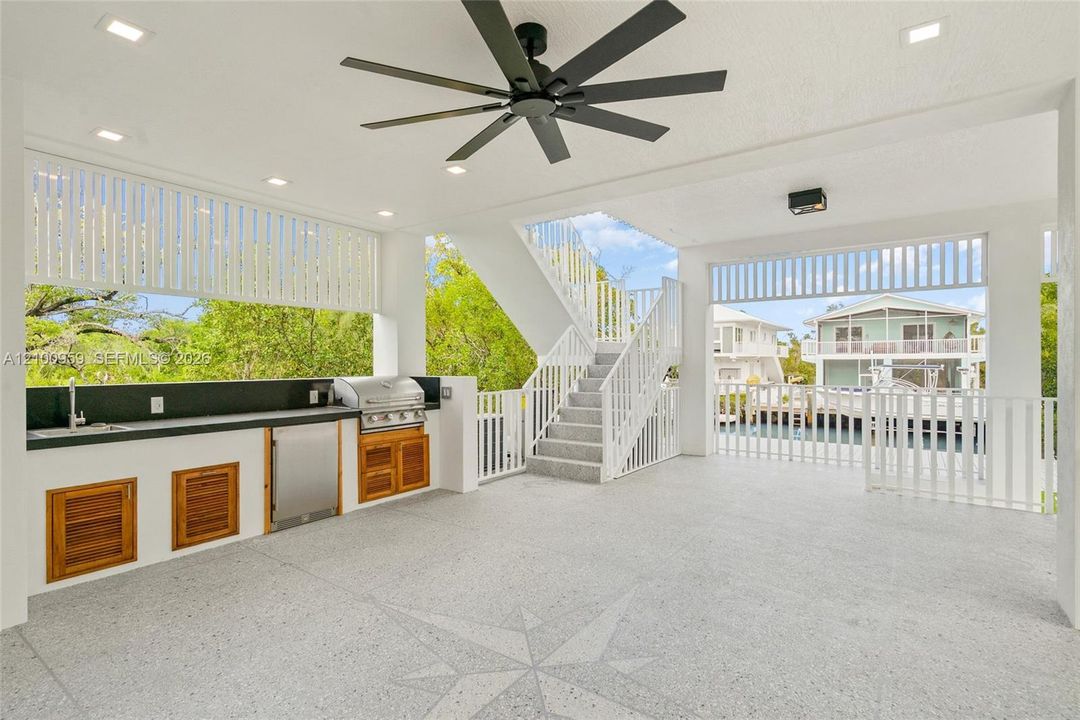 For Sale: $1,999,000 (4 beds, 4 baths, 0 Square Feet)