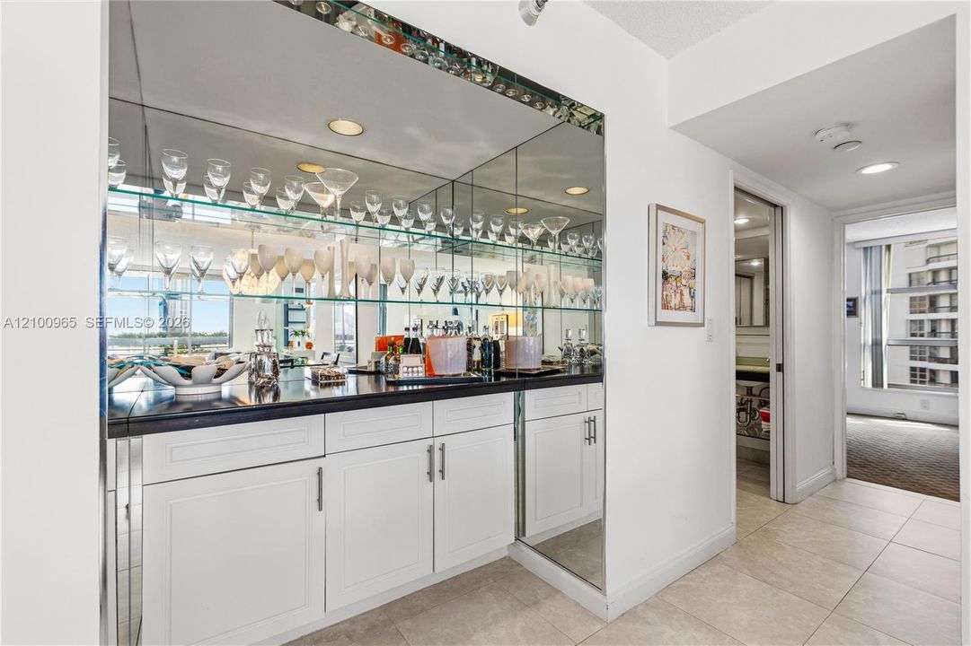 待售: $499,000 (2 贝兹, 2 浴室, 1447 平方英尺)