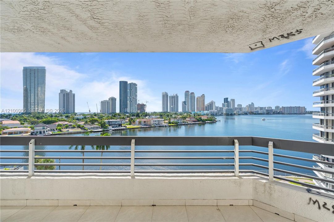 待售: $499,000 (2 贝兹, 2 浴室, 1447 平方英尺)