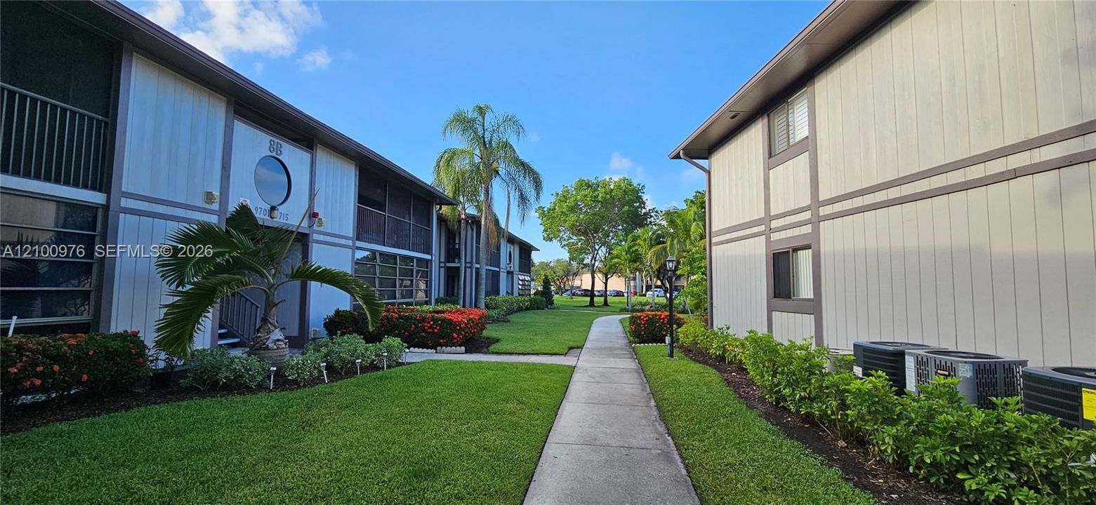 For Rent: $1,699 (1 beds, 1 baths, 600 Square Feet)