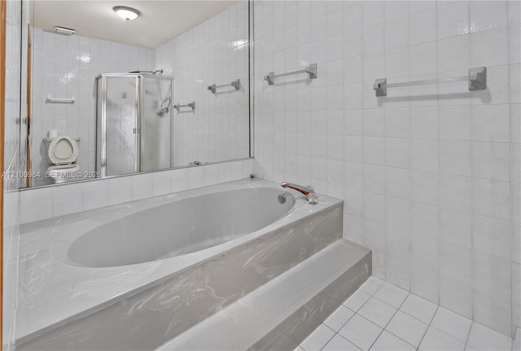 В аренду: $3,400 (3 спален, 2 ванн, 1672 Квадратных фут)