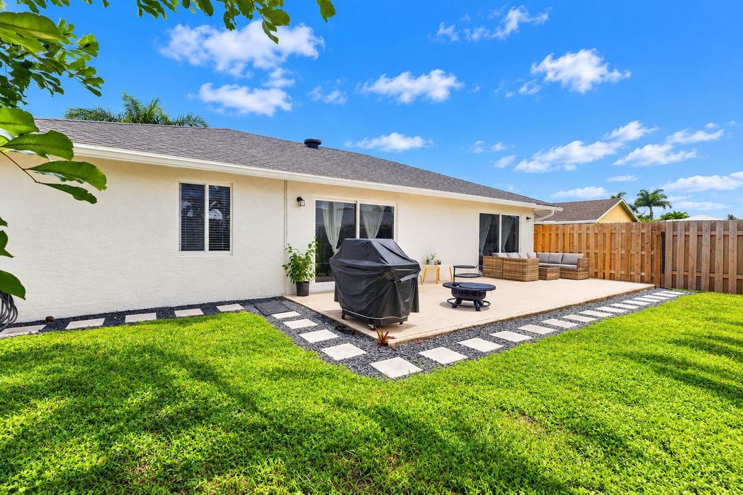 34-web-or-mls-backyard3