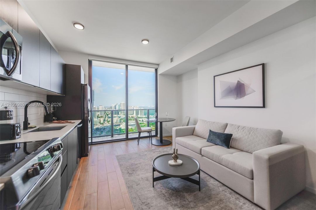 For Rent: $3,200 (0 beds, 1 baths, 442 Square Feet)