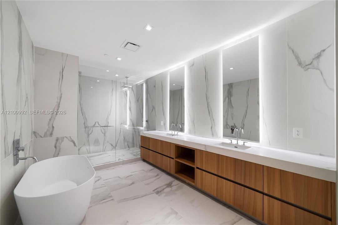 For Sale: $9,634,000 (4 beds, 6 baths, 0 Square Feet)
