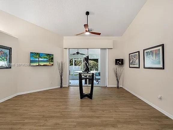 En Venta: $499,900 (3 camas, 2 baños, 2010 Pies cuadrados)