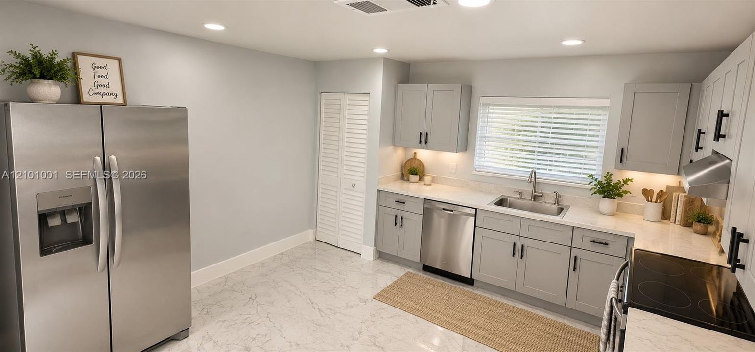 For Rent: $2,750 (3 beds, 1 baths, 1140 Square Feet)