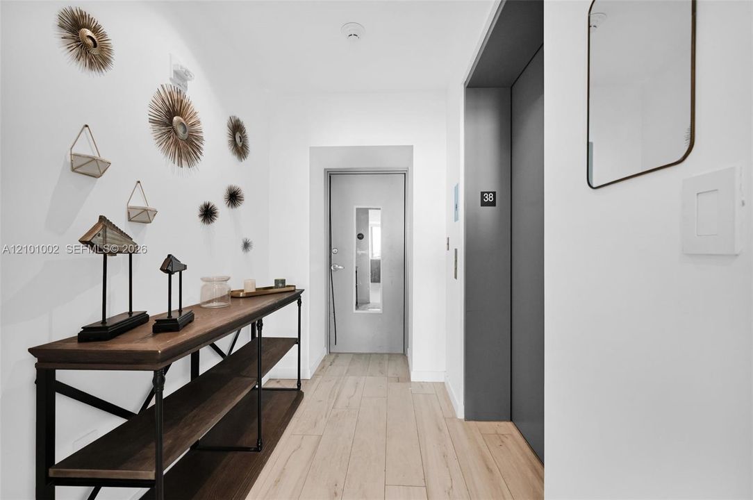 For Rent: $6,200 (2 beds, 2 baths, 1057 Square Feet)
