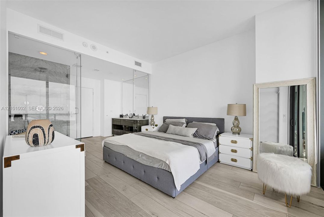 For Rent: $6,200 (2 beds, 2 baths, 1057 Square Feet)
