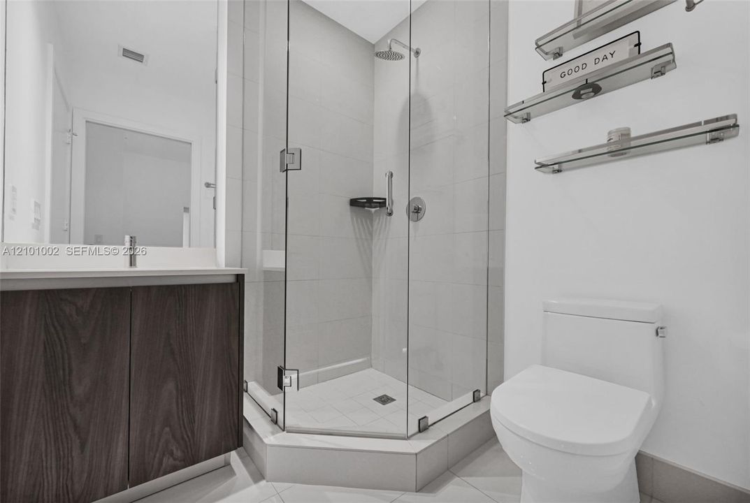 For Rent: $6,200 (2 beds, 2 baths, 1057 Square Feet)
